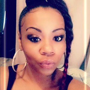 Meet your Posher, Brittney